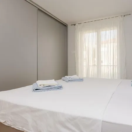 شقة Barita زادار